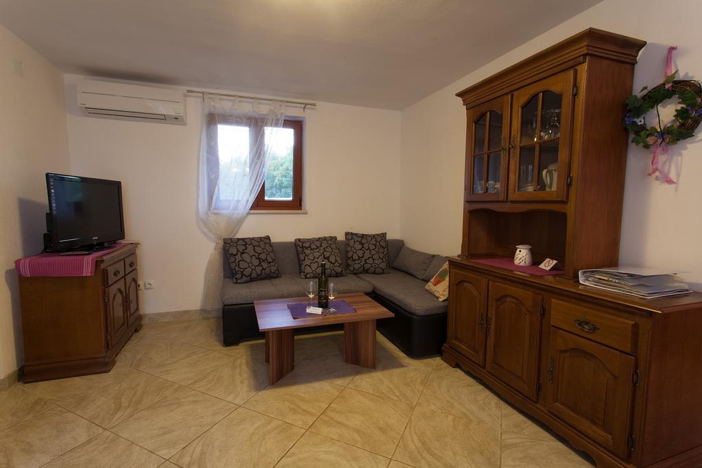 Villa Mir Polje  المظهر الخارجي الصورة
